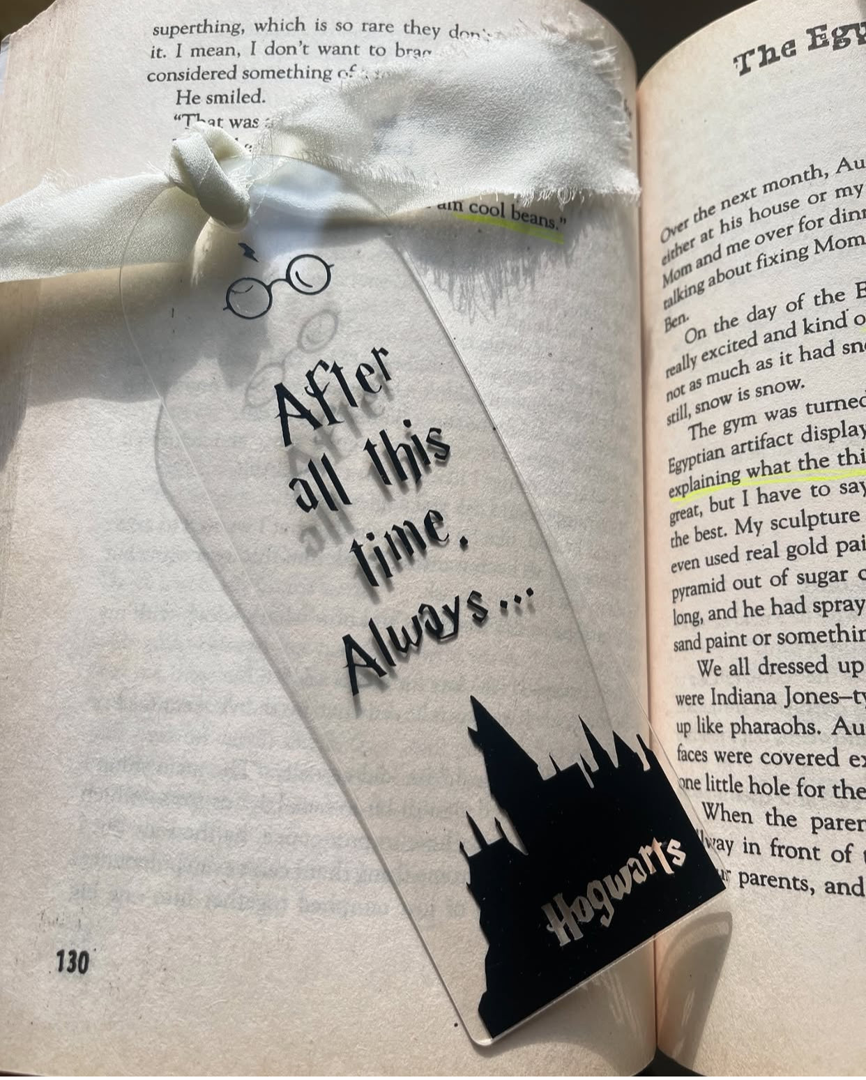 Hogwarts- Harry Potter Acrylic Bookmark